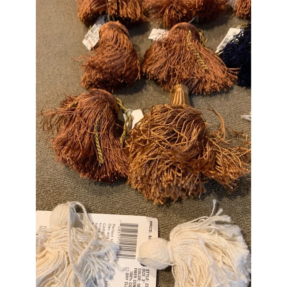 LOT OF 15 TRIM HOLLYWOOD TRIMS TASSELS - WHITE, BLUE, BROWN (TD)